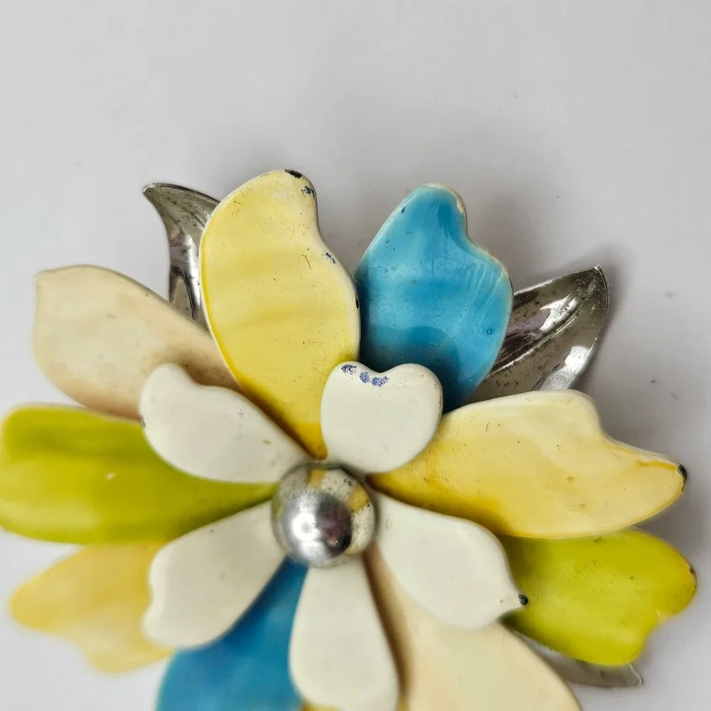 Sarah Coventry Vintage Enamel Flower Brooch Pin Blue Yellow Silver Tone 60s